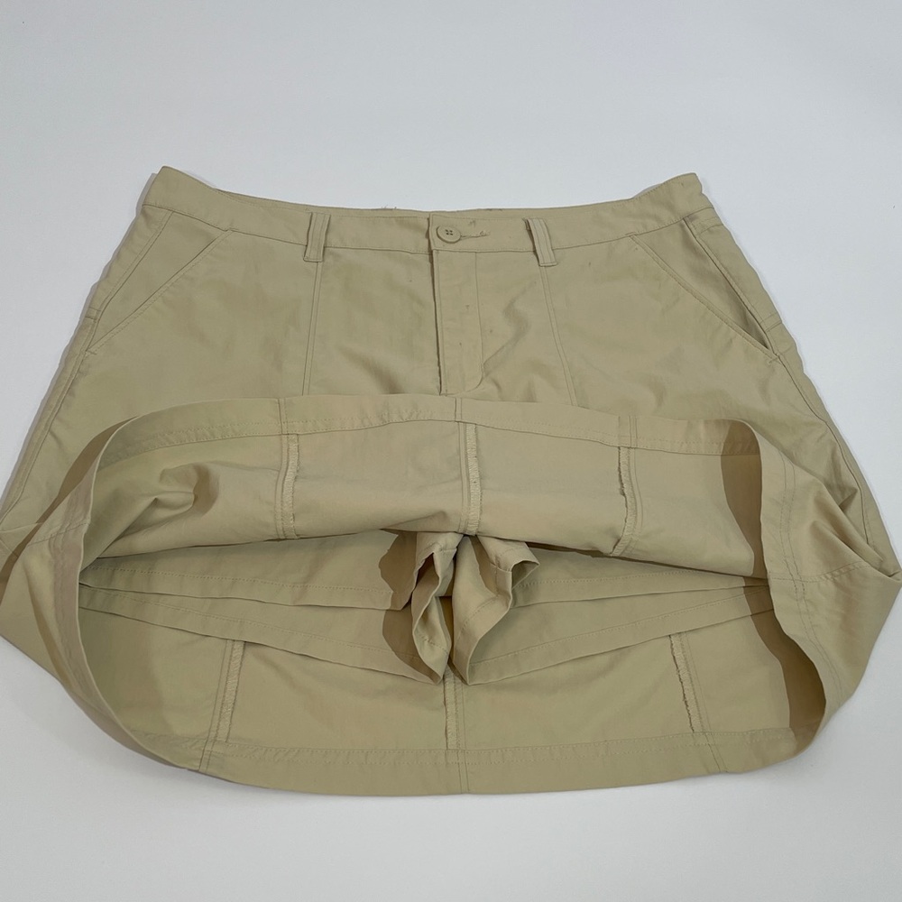 Patagonia Skort Size 10 Tan Color Built In Short Lightweight - Picture 8 of 12